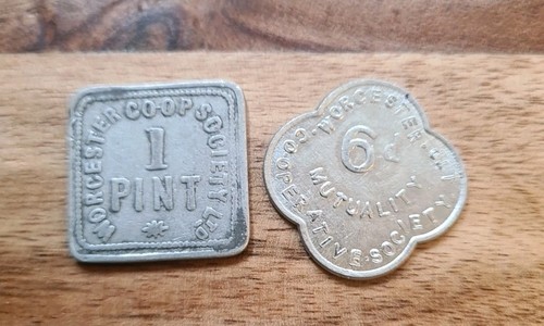 Worcester token - op,